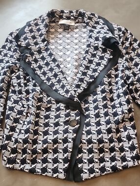 St. John Collection Black & White Houndstooth Satin-Trim Blazer
